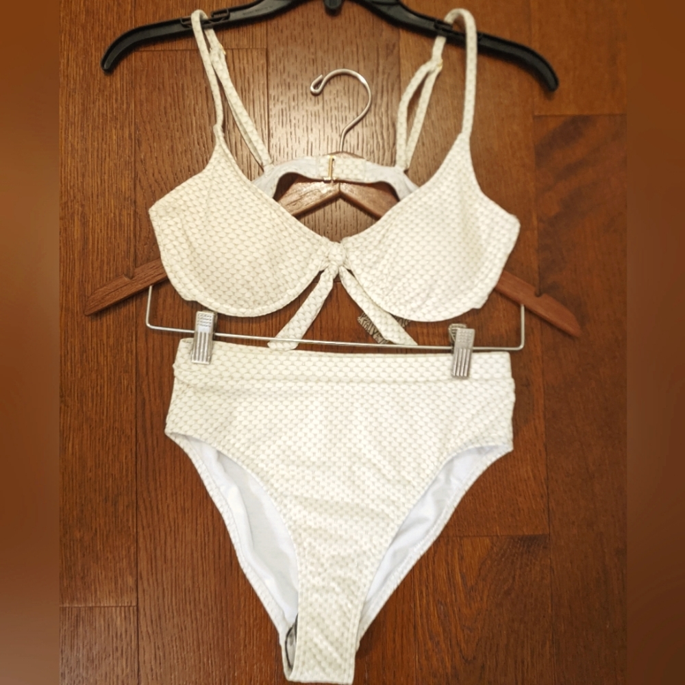 Women's Bikini White Size Medium